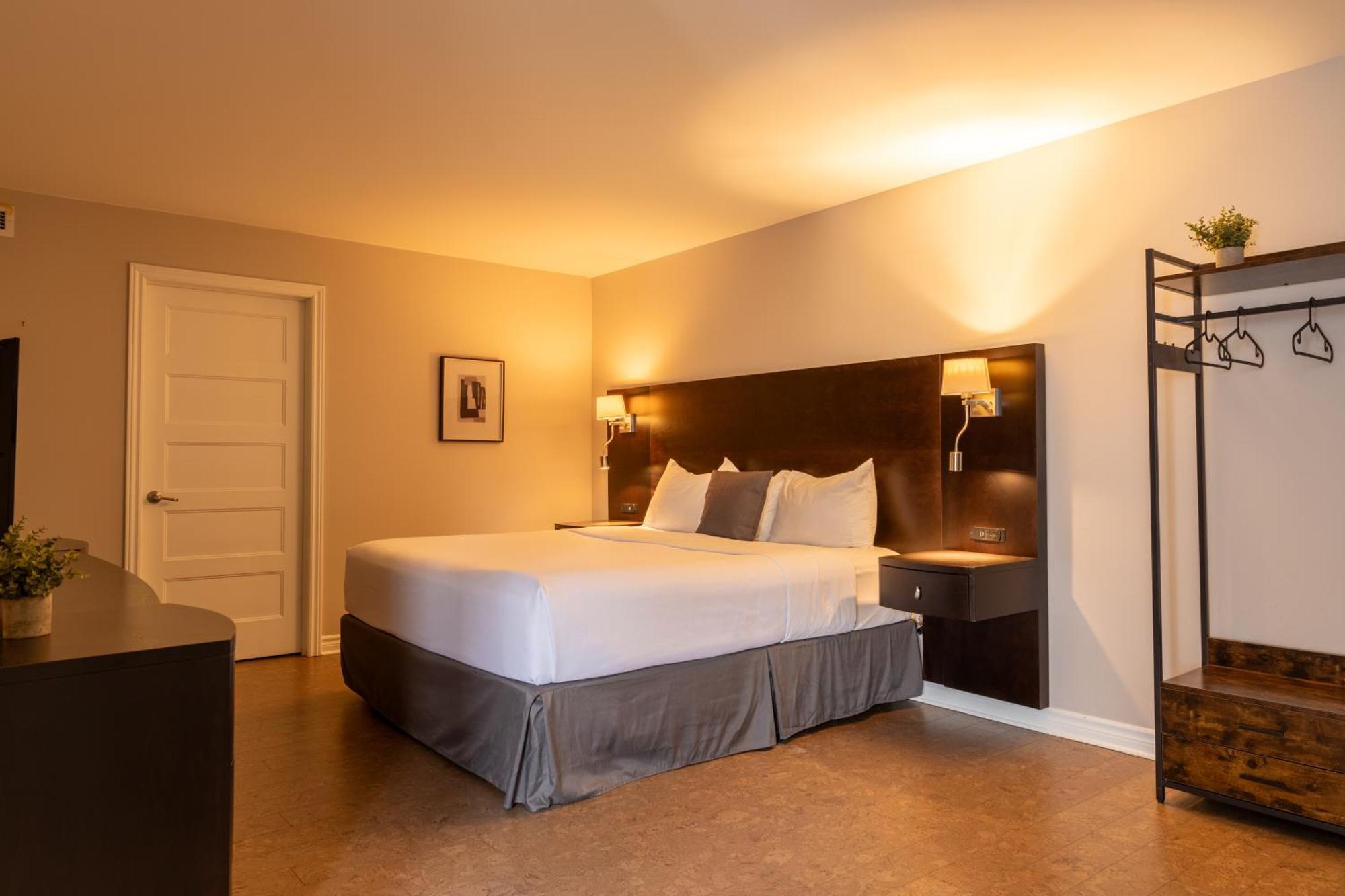 Auberge Des Gallant Rigaud Εξωτερικό φωτογραφία